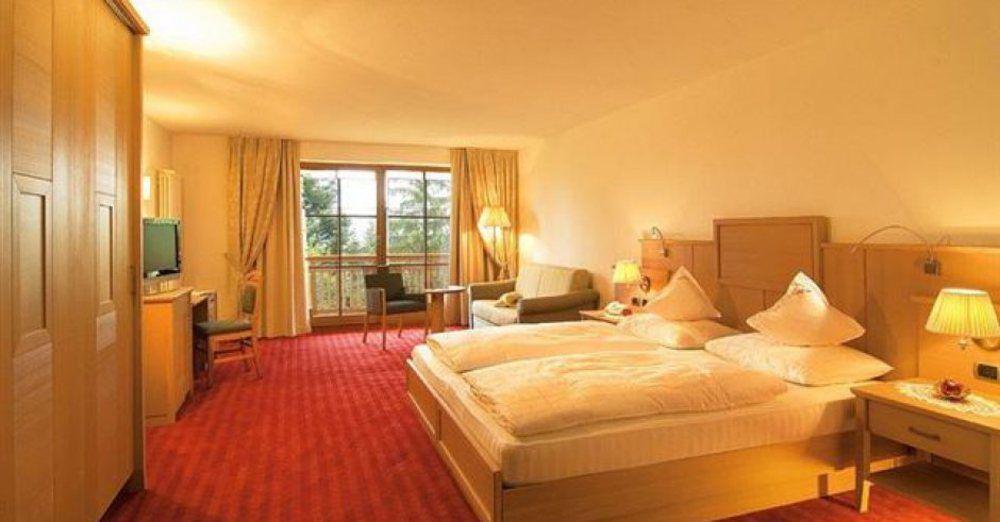 Hotel Peter Petersberg Zewnętrze zdjęcie