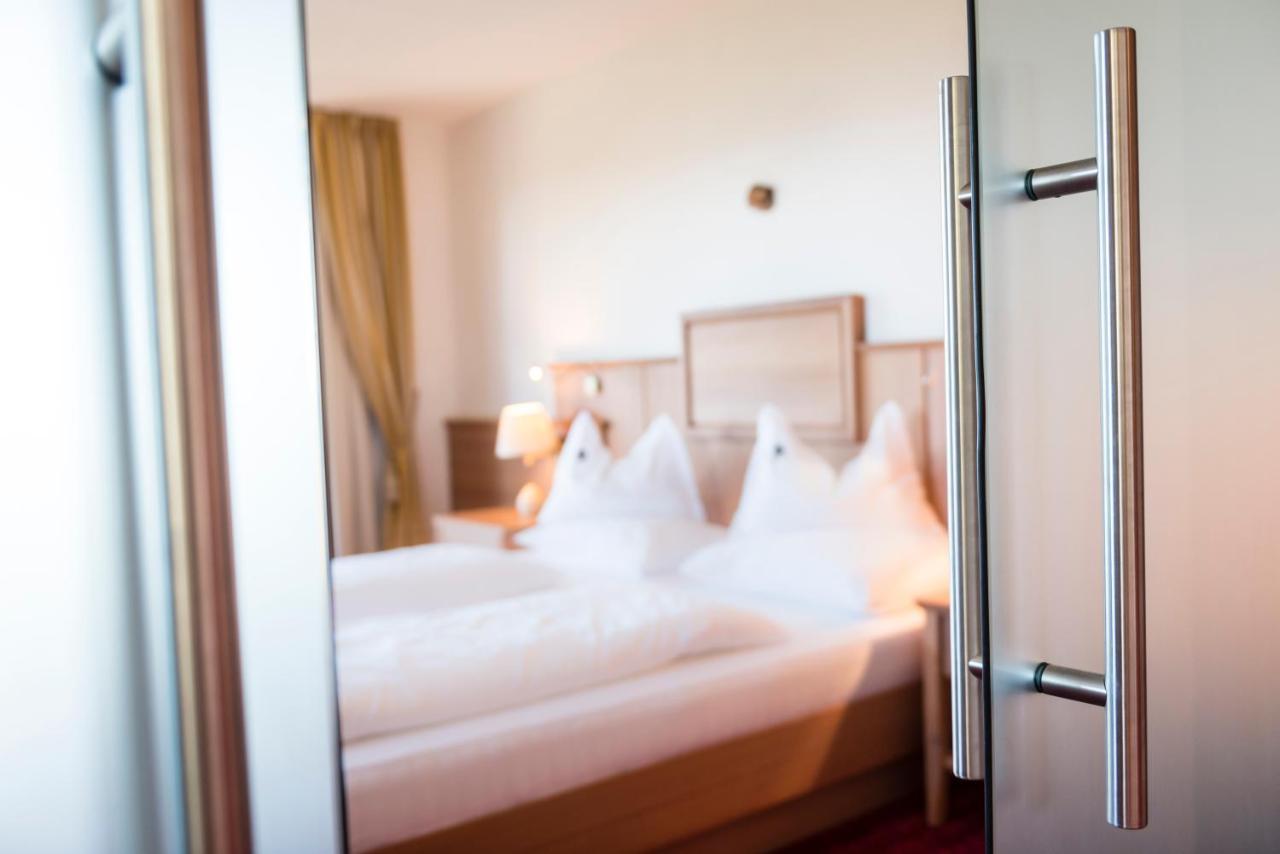 Hotel Peter Petersberg Zewnętrze zdjęcie